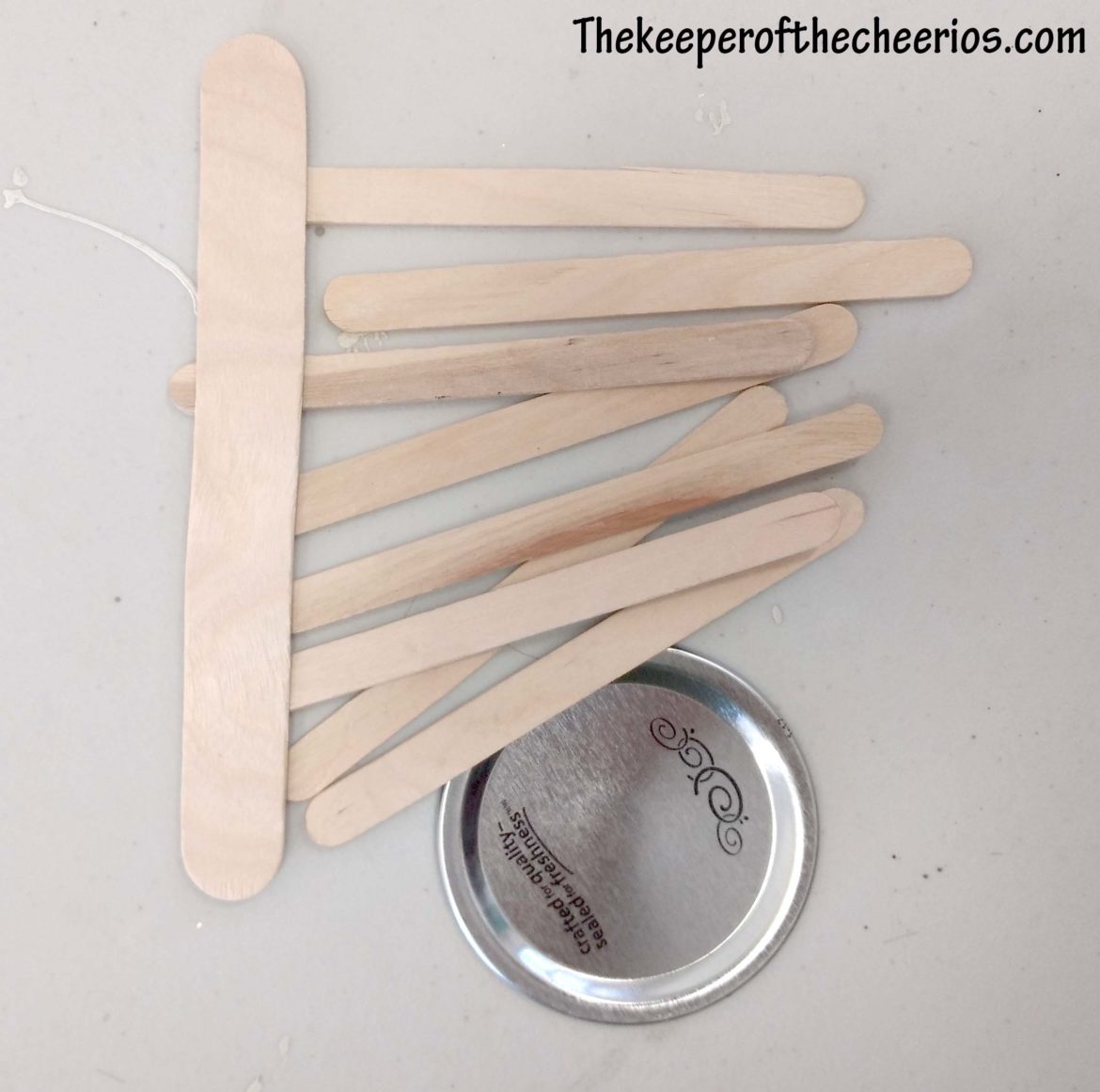 Scarecrow Popsicle Stick Craft - The Keeper of the Cheerios